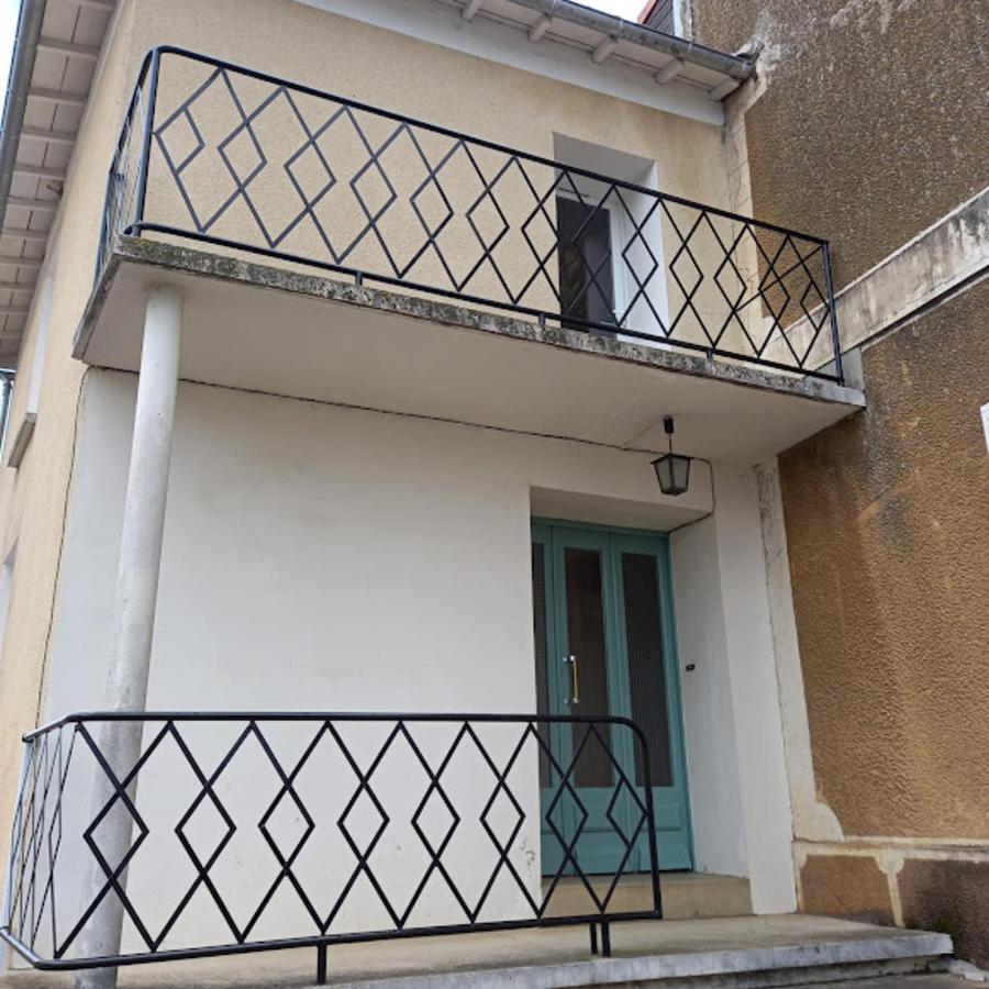 Spacious 3-Bed House In Chateau Garnier Eksteriør bilde
